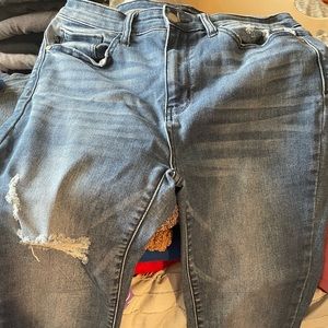 Judy Blue distressed skinny fit jeans size 11/30